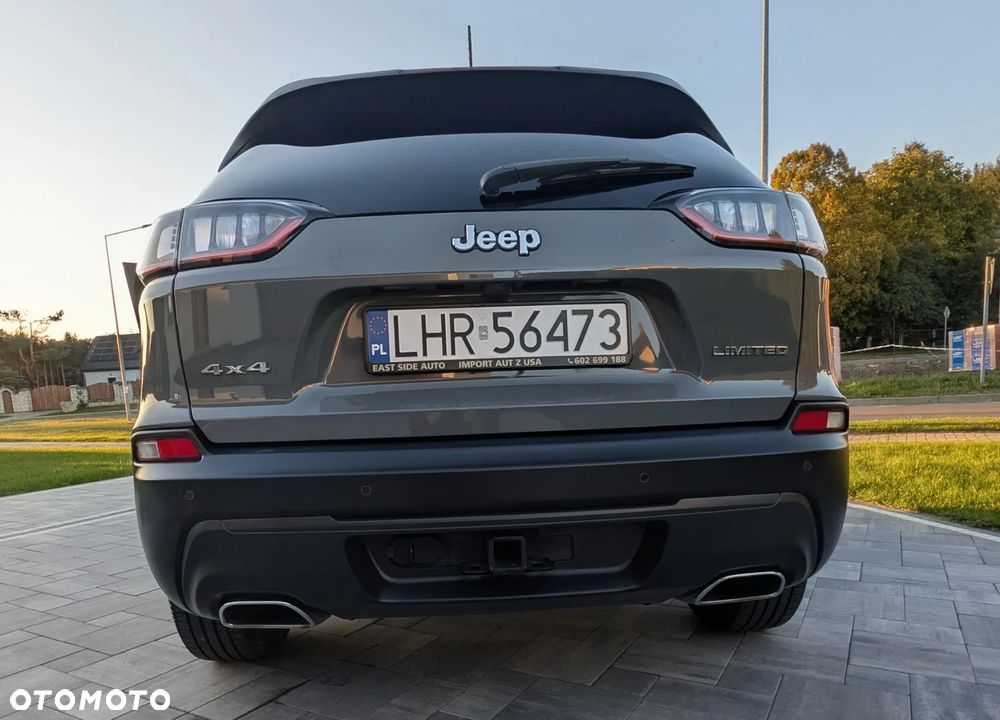 Jeep Cherokee - 14