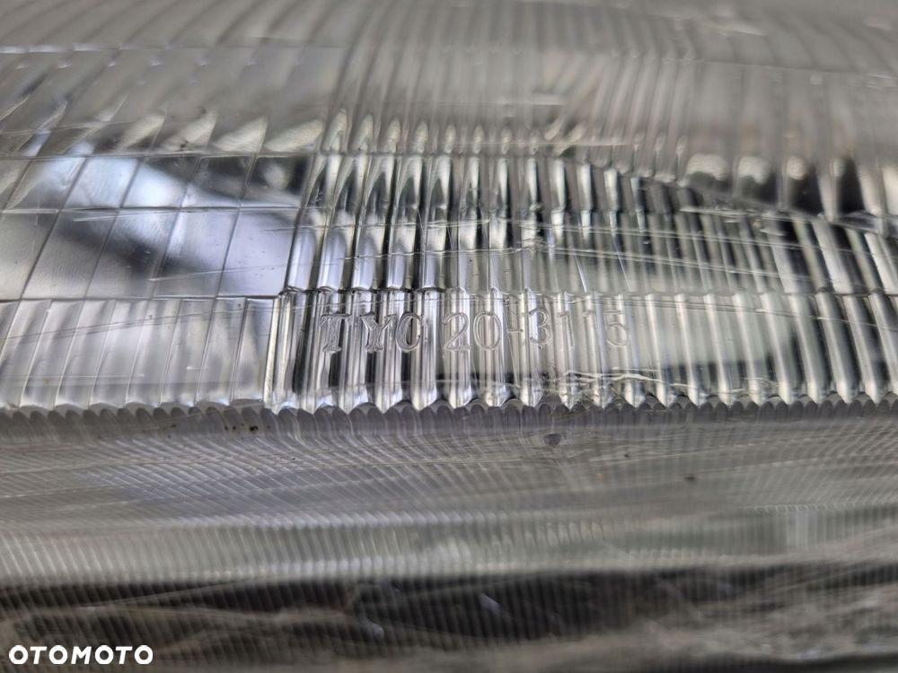 LAMPA LEWA Mazda 323 BA 95-98r PRZEDNIA LEWY PRZÓD nowa TYO 20-3115 - 3