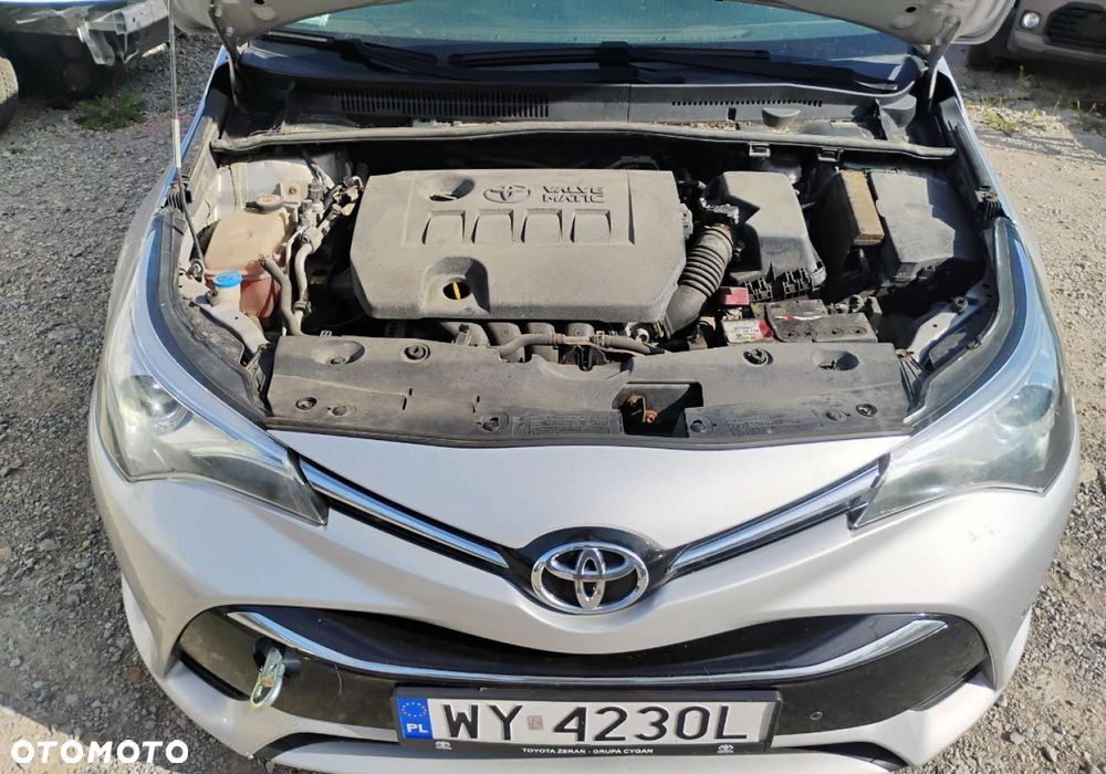 Toyota Avensis - 6