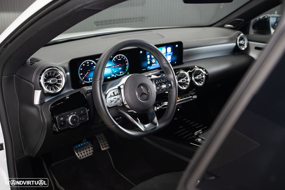 Mercedes-Benz CLA 250 e 8G-DCT AMG Line - 23