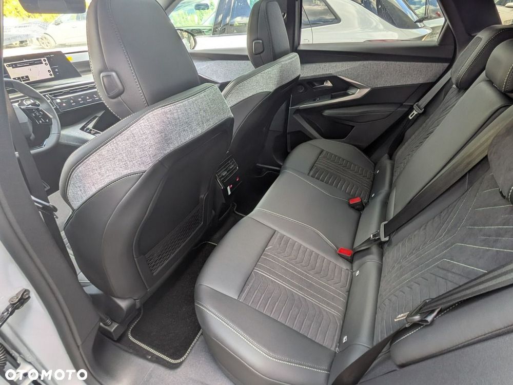 Peugeot 3008 225 e-DSC7 GT EXCLUSIVE - 19