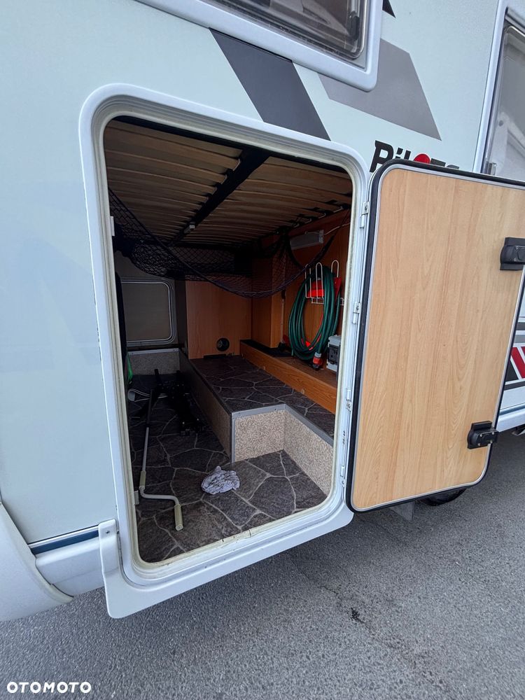 Mercedes-Benz Sprinter Pilote Galaxy 881 - 7
