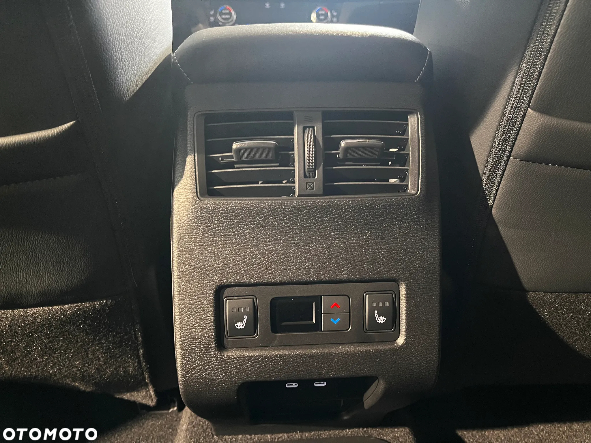 Mitsubishi Outlander PHEV Instyle - 22