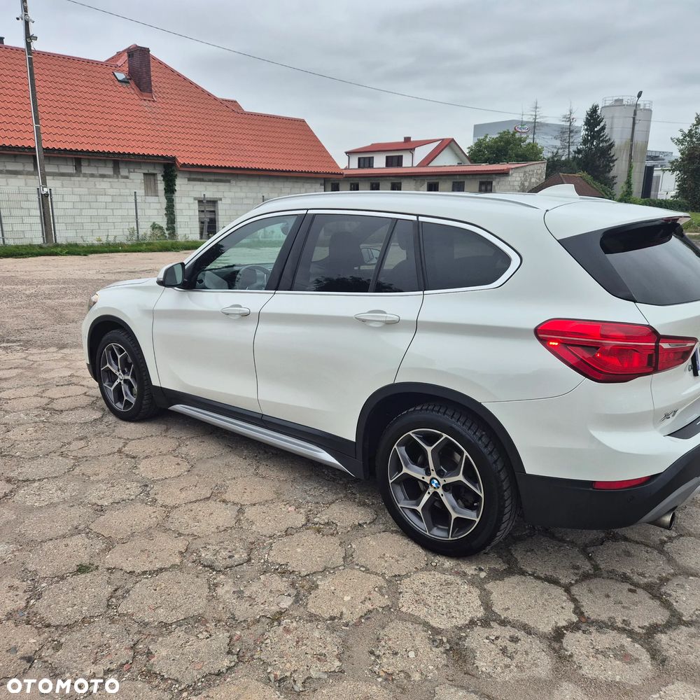 BMW X1 xDrive25i xLine - 6
