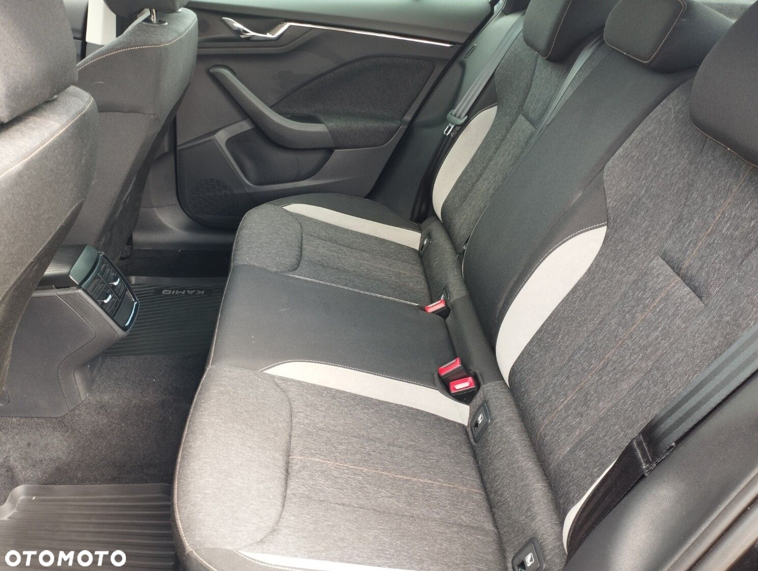 Skoda Kamiq 1.0 TSI Style - 24