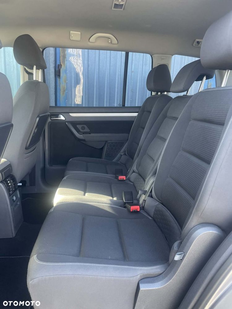 Volkswagen Touran 1.9 TDI DPF Highline - 25