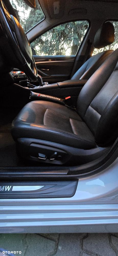 BMW Seria 5 535i xDrive Sport-Aut Luxury Line - 24