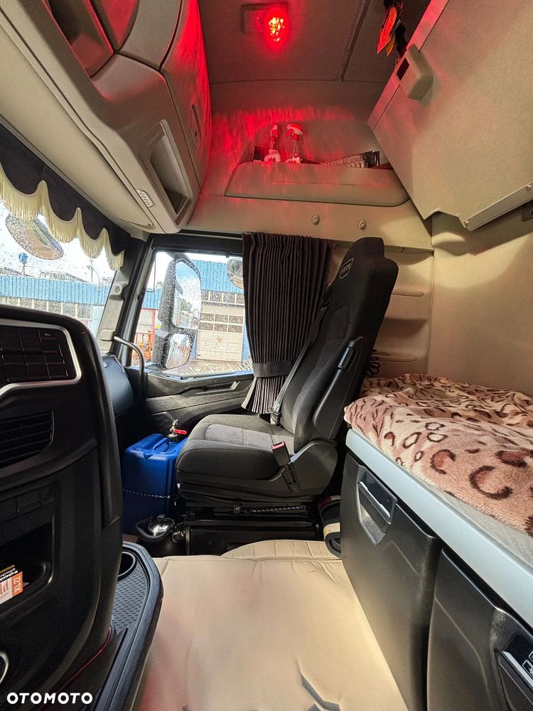 Iveco S-WAY - 6
