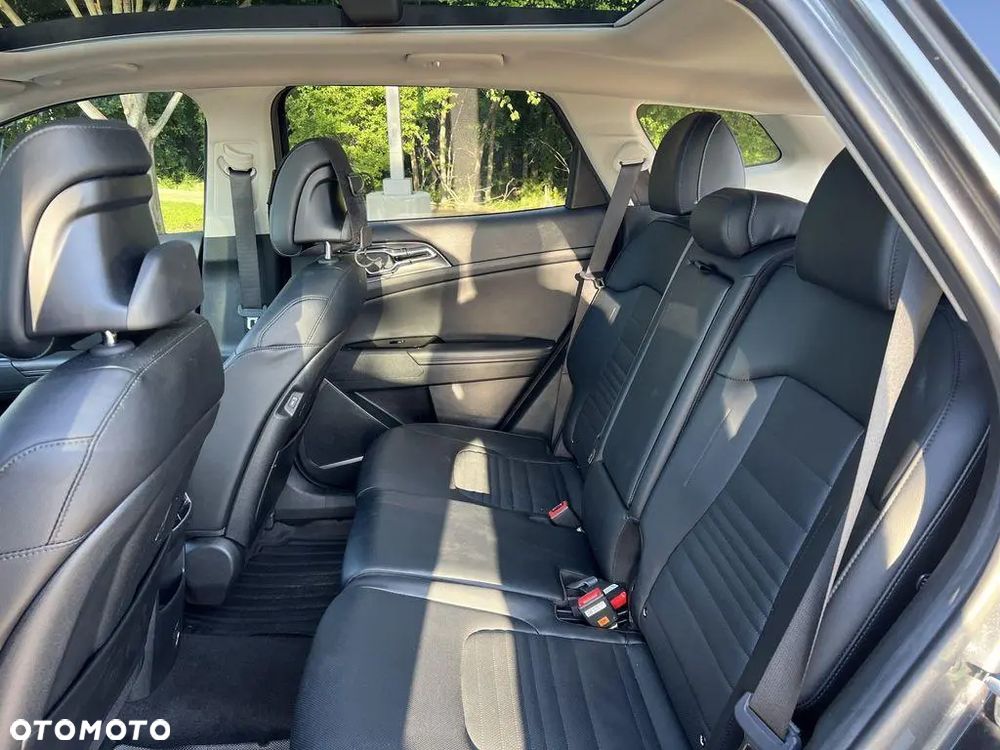 Kia Sportage - 16