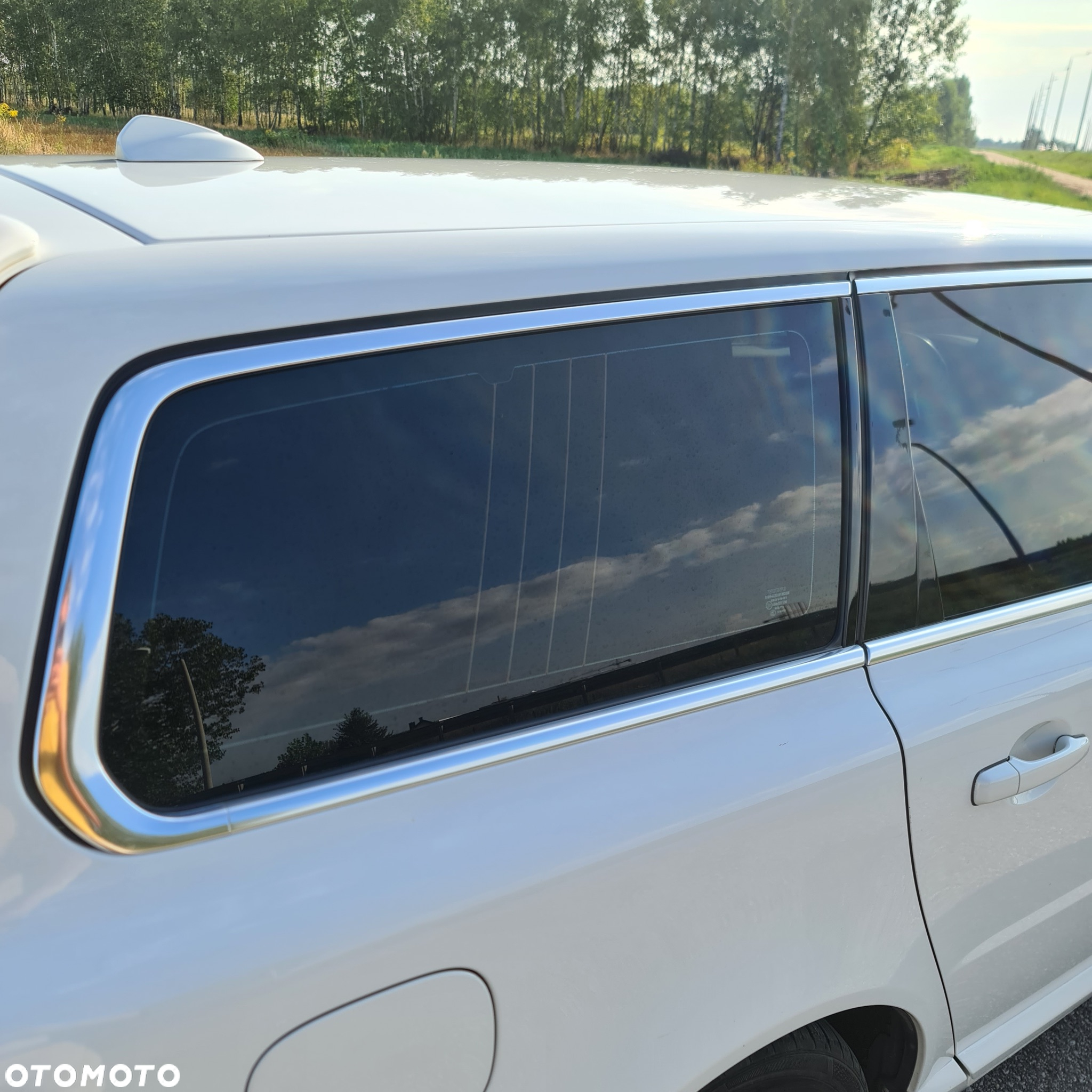 Volvo V70 D2 Momentum - 8