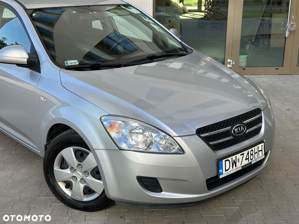 Kia Ceed 1.4 Comfort - 12