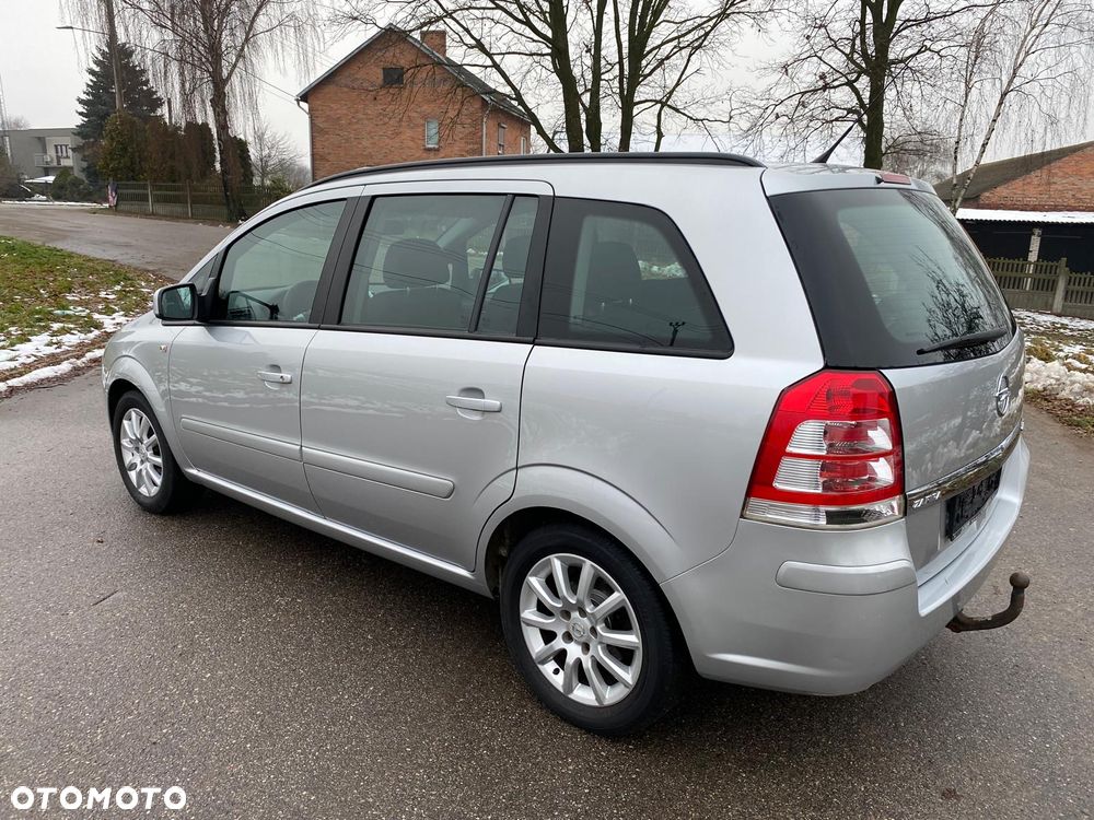 Opel Zafira - 4