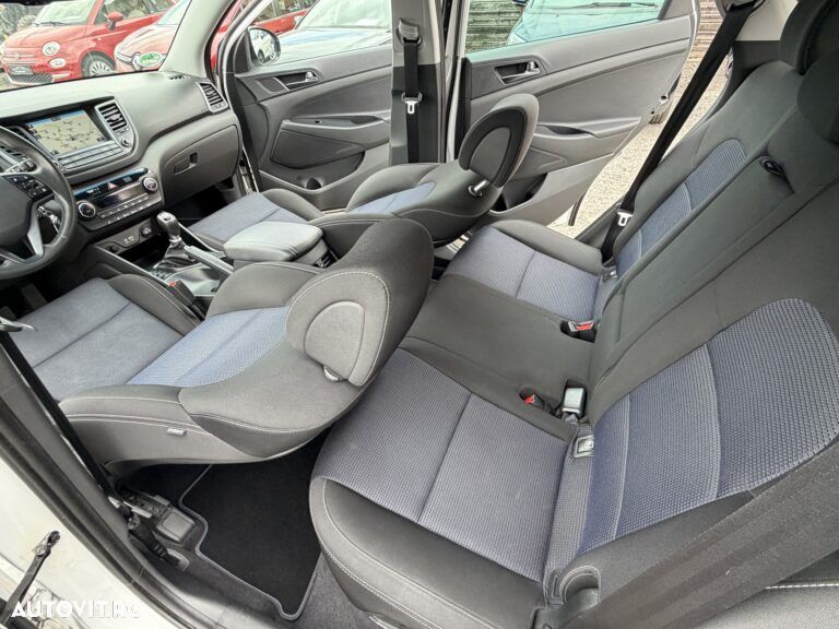 Hyundai Tucson 2.0 CRDI 4WD Advantage - 17