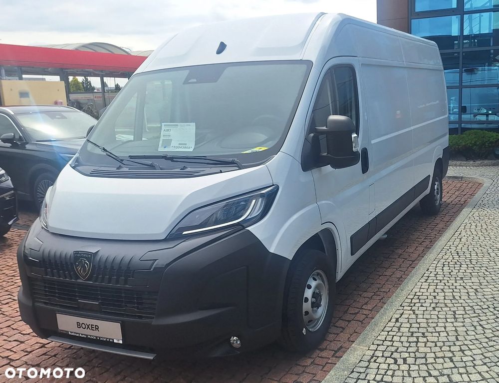 Peugeot Boxer Furgon L3H2 3.3T Diesel 2.2 140 KM Manual - 2
