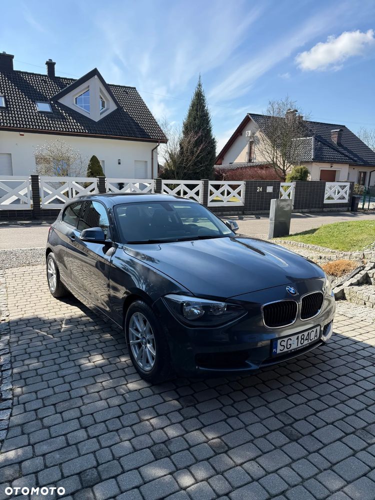 BMW Seria 1 114i - 11
