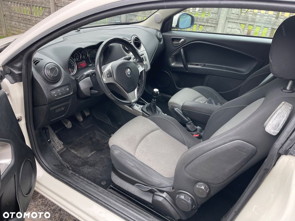 Alfa Romeo Mito 1.4 Distinctive - 11