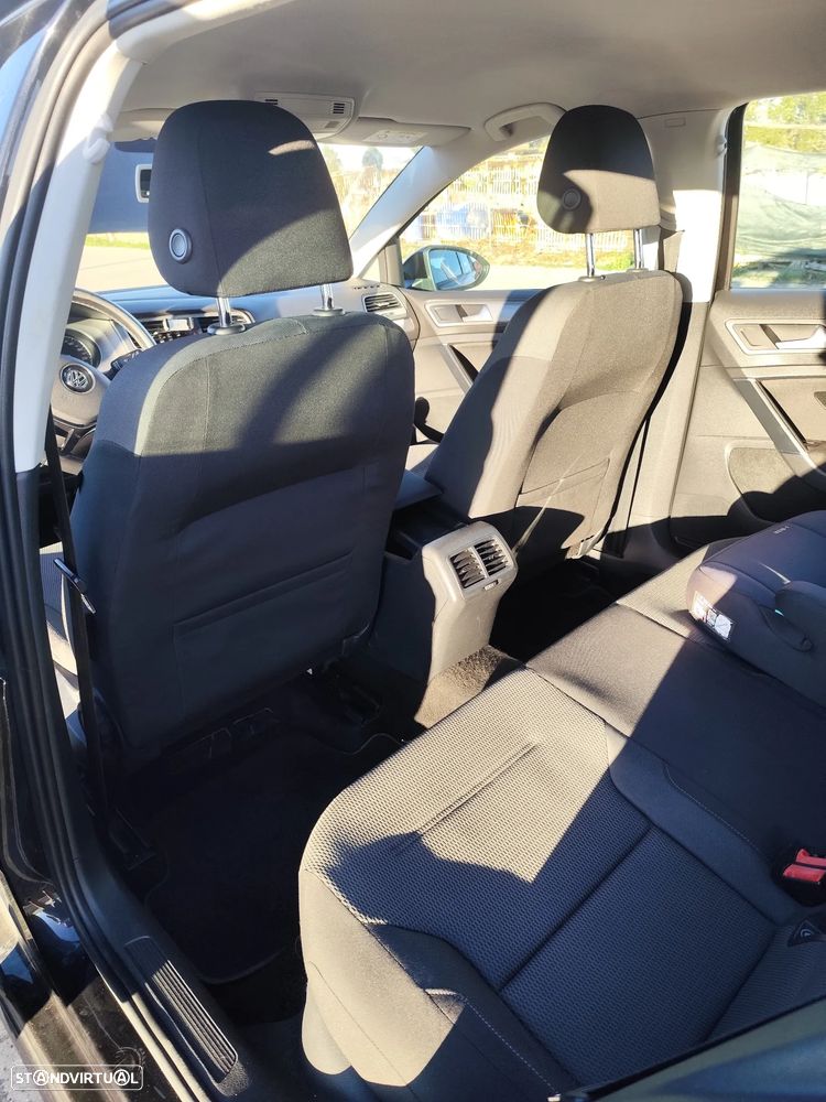 VW Golf Variant 1.6 TDi Confortline - 14