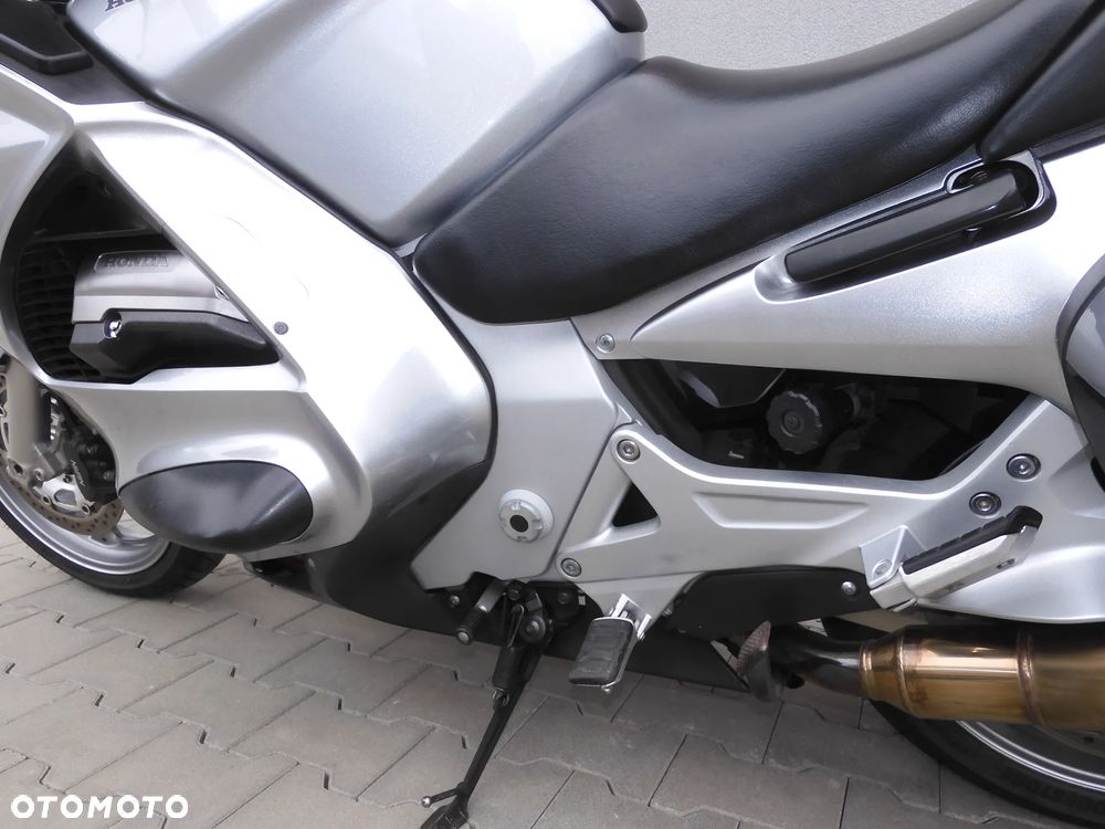 Honda ST - 31