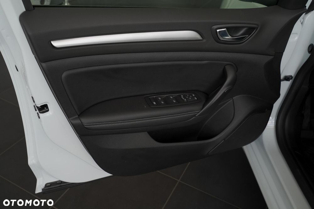 Renault Megane 1.3 TCe Techno - 10