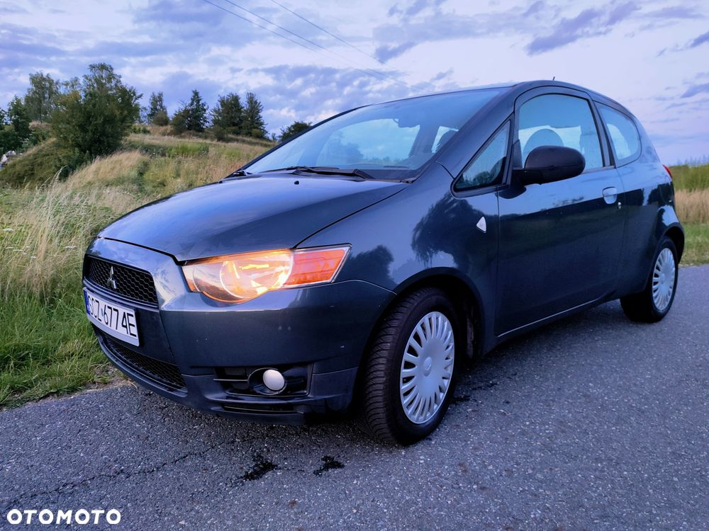 Mitsubishi Colt - 4