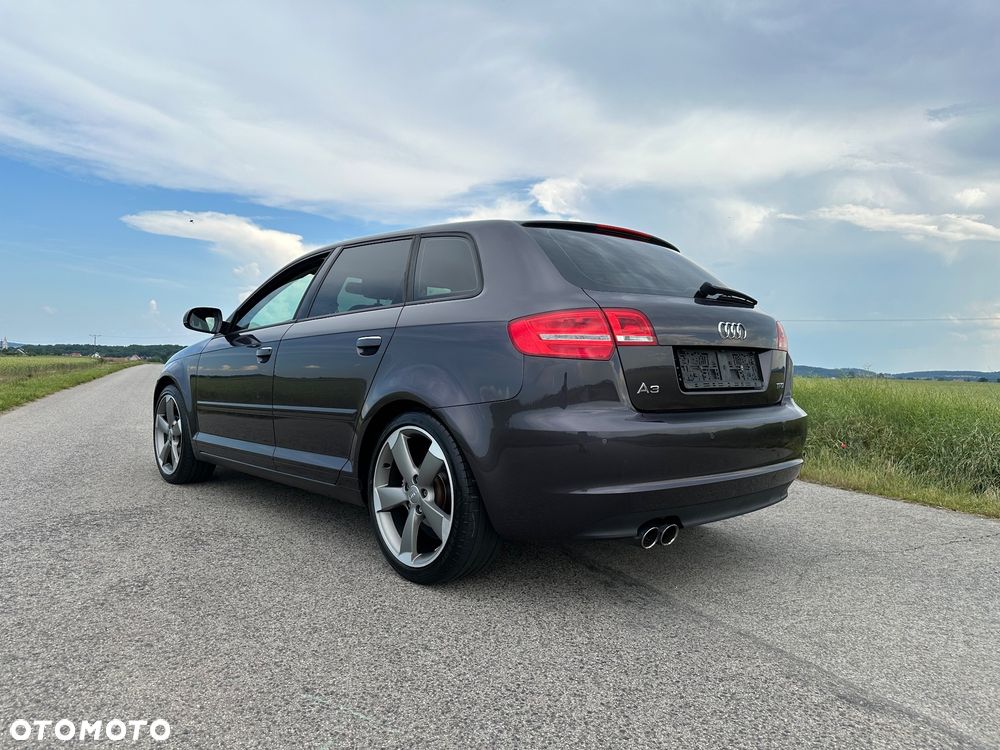Audi A3 Sportback 1.8 TFSI Attraction - 4
