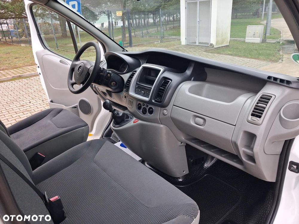 Opel Vivaro - 19