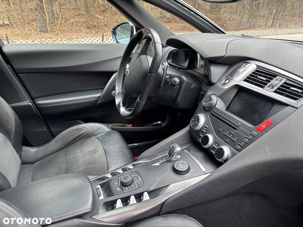 Citroën DS5 Hybrid4 - 5