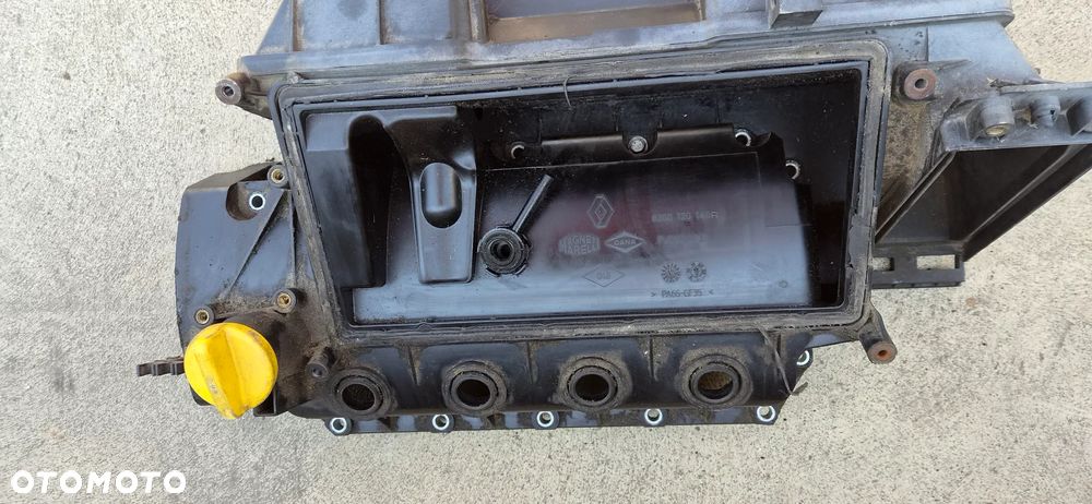 Pokrywa zaworów Renault Clio II Thalia I 1,2 16V 8200120140A - 7