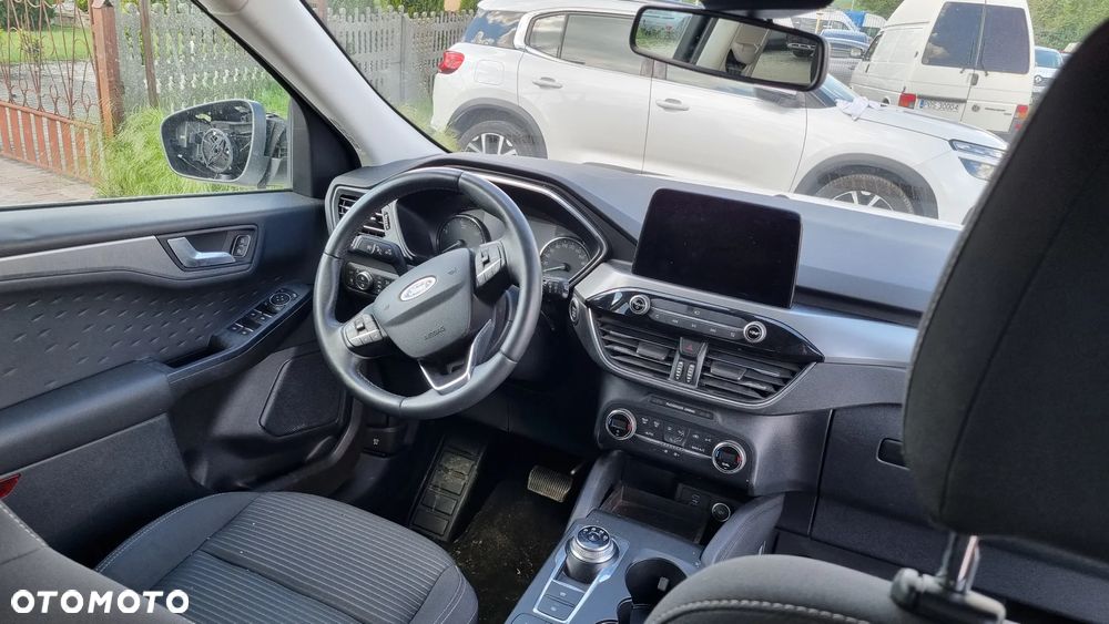 Ford Kuga - 29