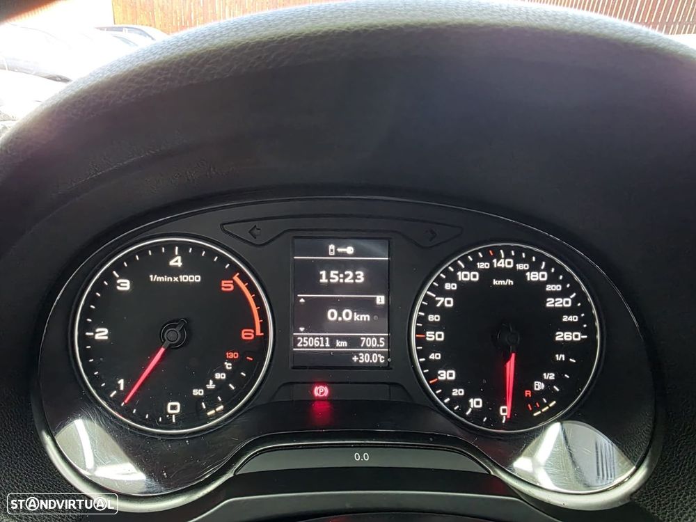 Audi A3 Limousine 1.6 TDI S-line - 24