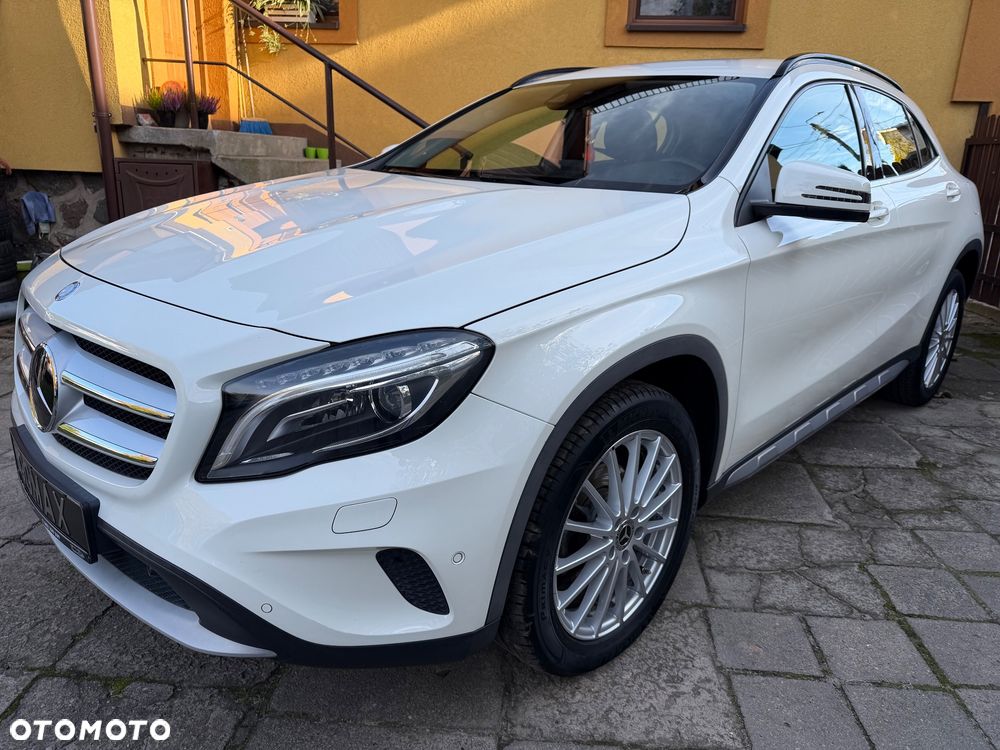 Mercedes-Benz Gla 2015 photo 2