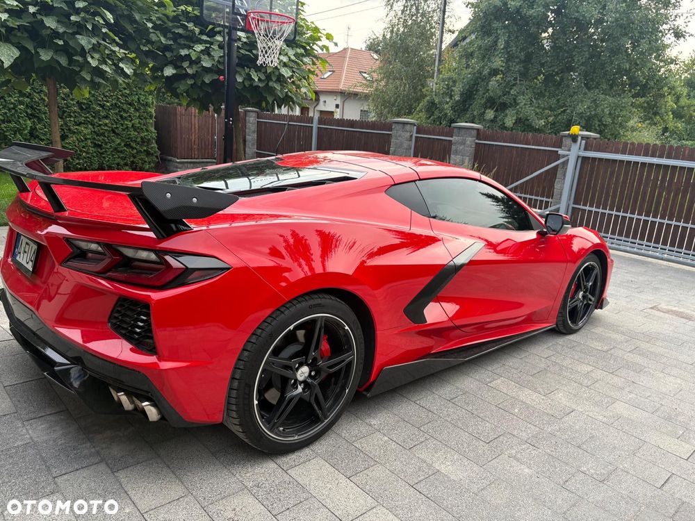Chevrolet Corvette - 24