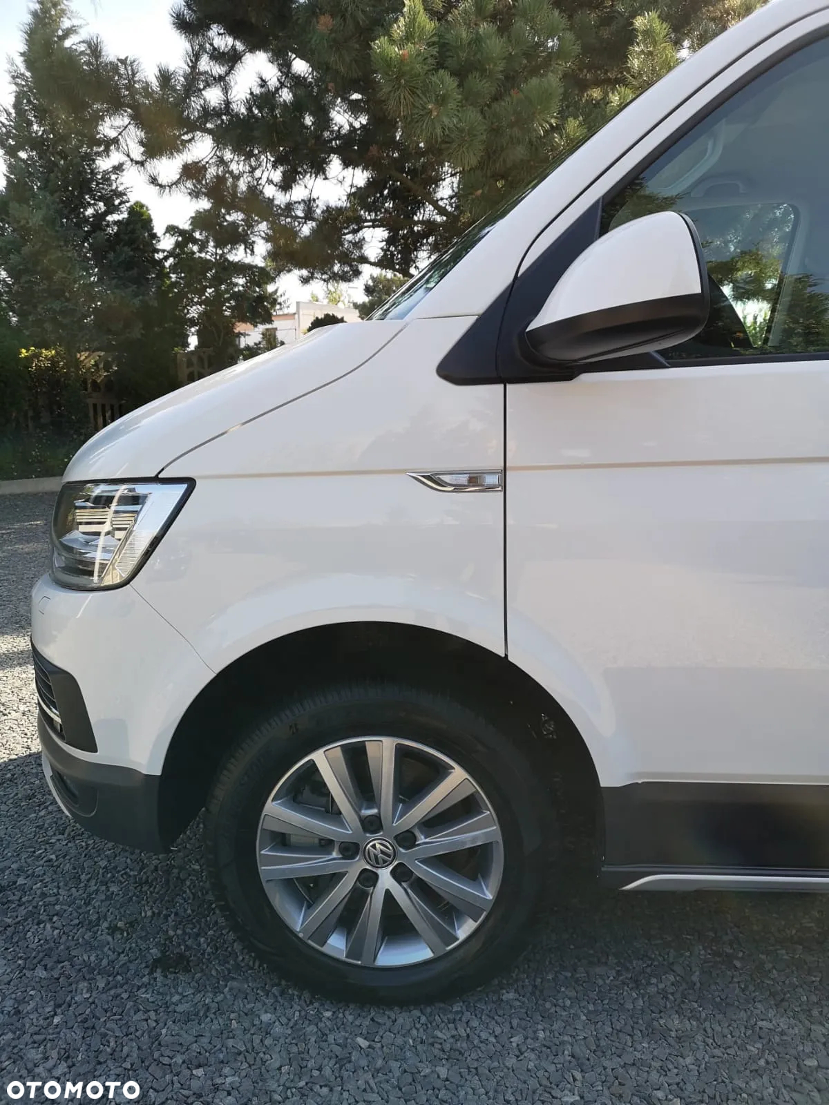 Volkswagen Multivan - 7