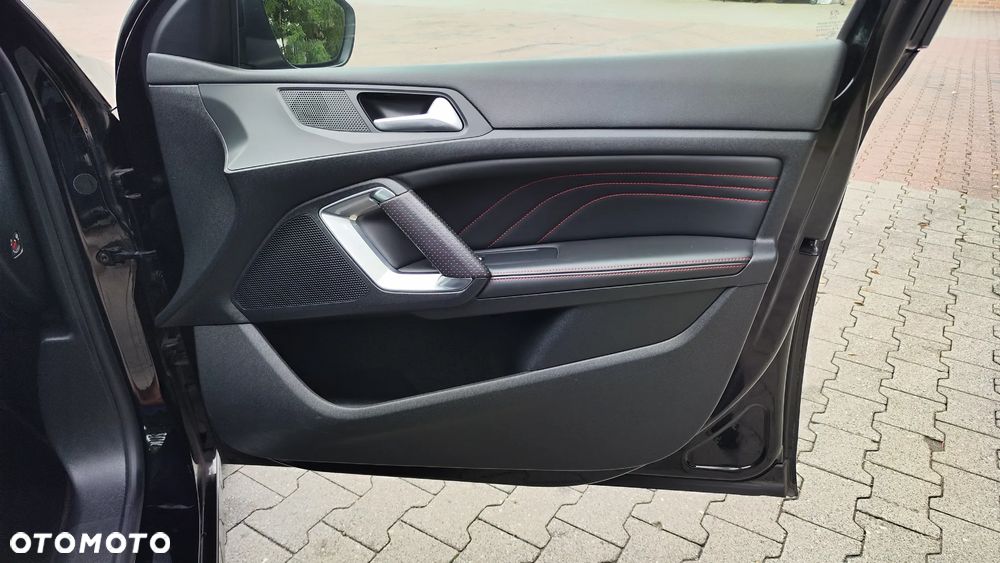 Peugeot 308 2016