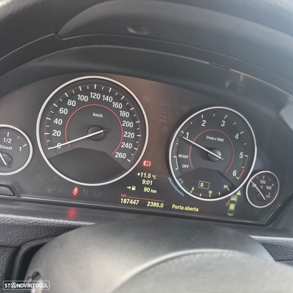 BMW 320 d Line Sport - 23