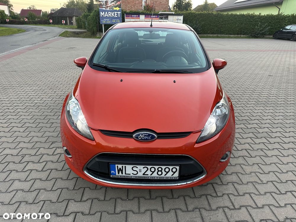 Ford Fiesta - 24