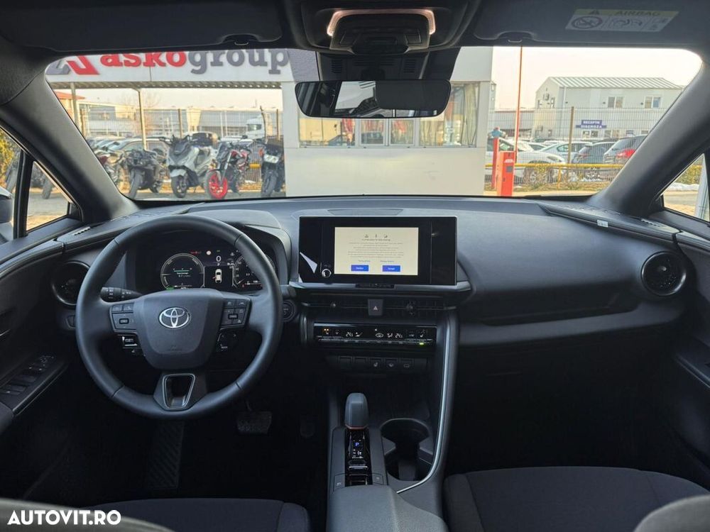 Toyota C-HR - 13