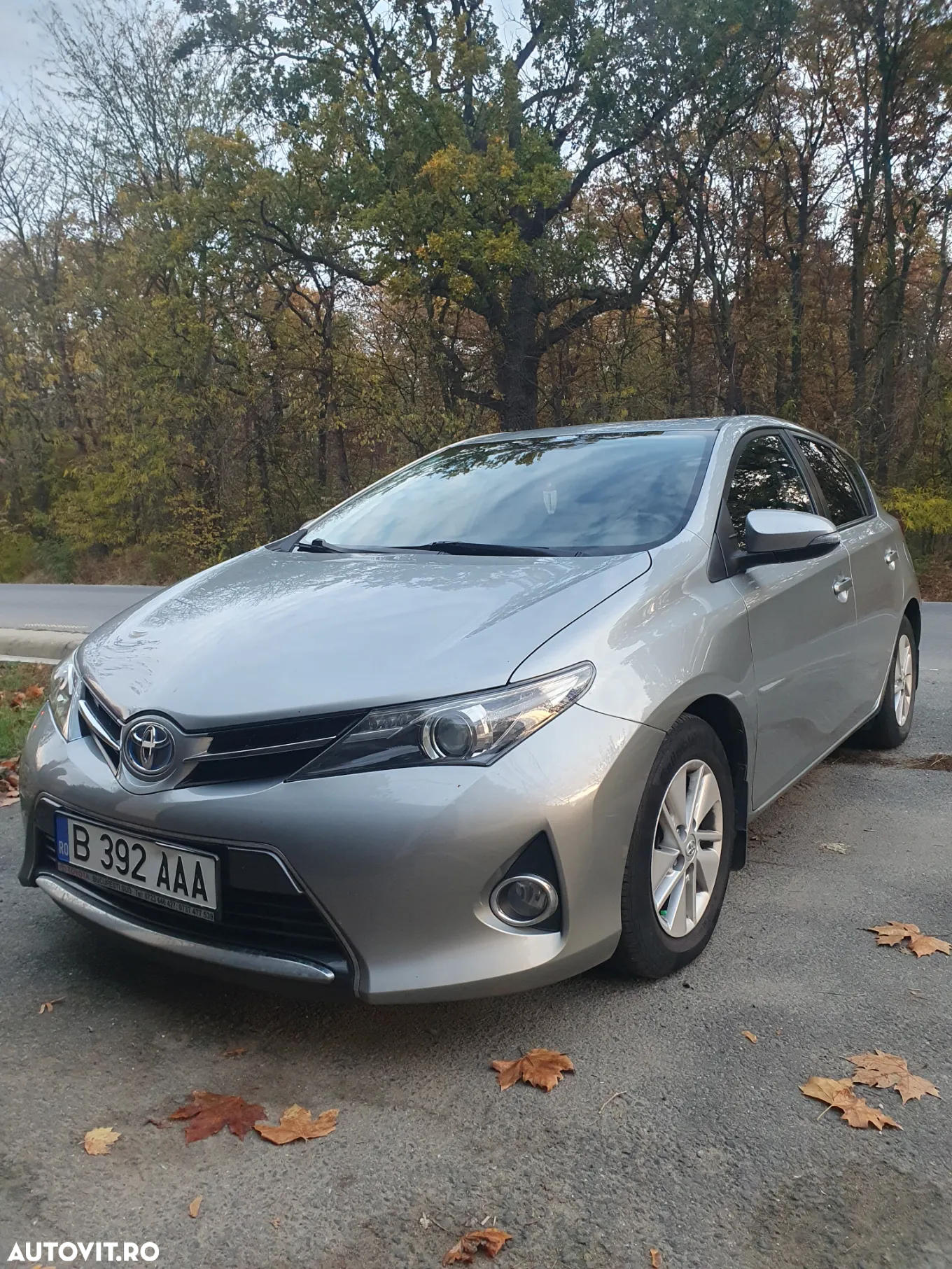 Toyota Auris 1.8 L VVT-i HSD Luna - 4
