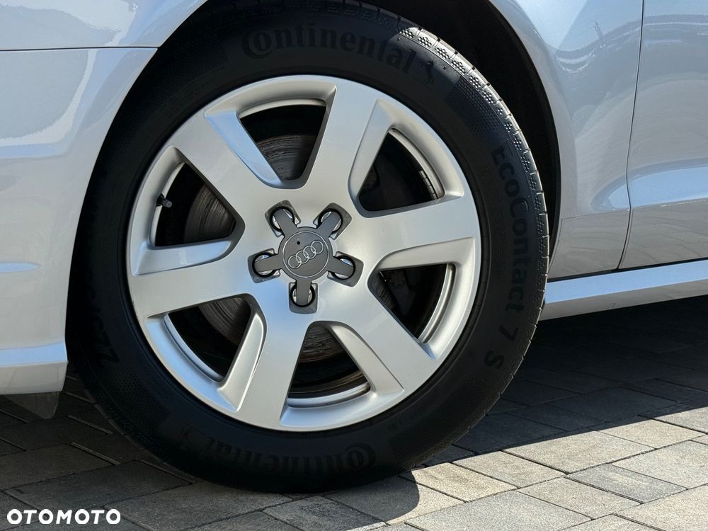 Audi A6 Avant 2.0 TDI Ultra DPF S tronic - 39