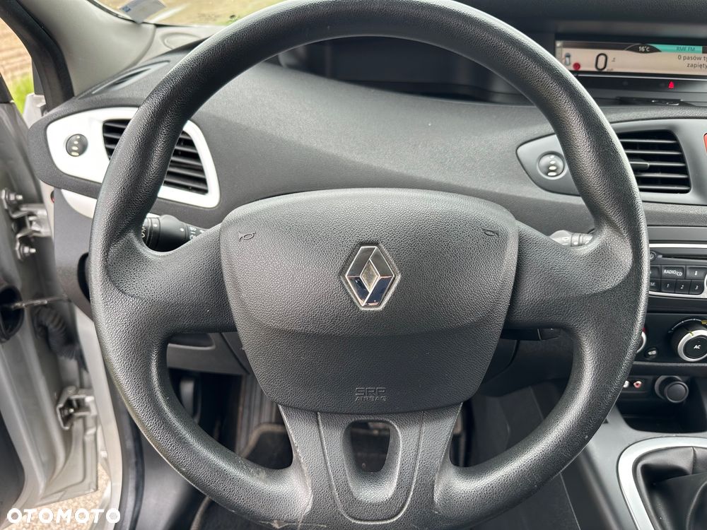 Renault Scenic 1.6 16V 110 Expression - 28
