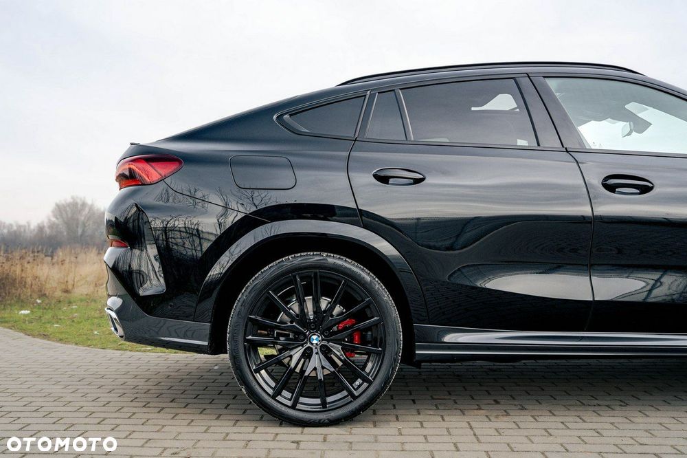 BMW X6 xDrive40i - 8