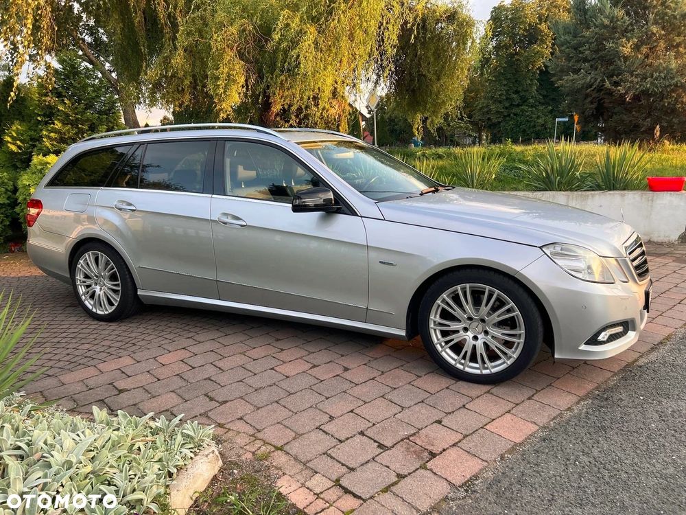 Mercedes-Benz Klasa E 250 CDI DPF BlueEFFICIENCY Automatik Avantgarde - 24
