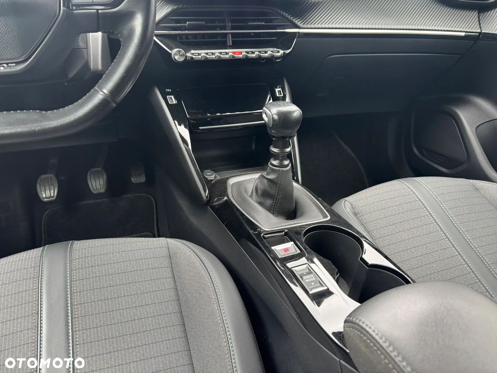 Peugeot 2008 1.2 PureTech Allure Pack S&S - 29