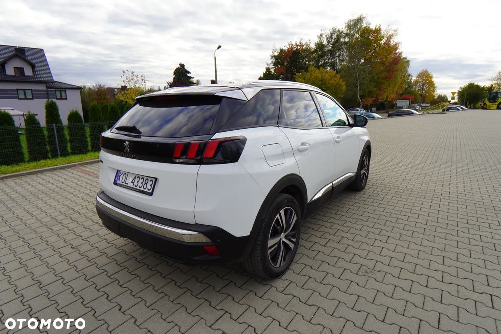 Peugeot 3008 2019 photo 3