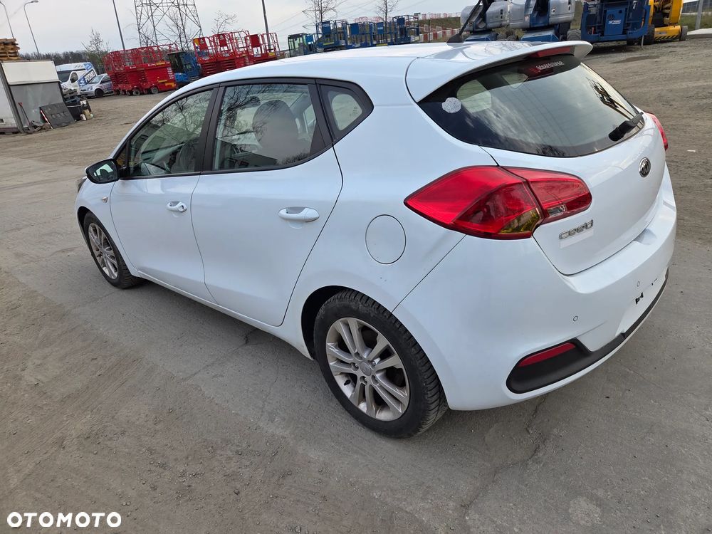 Kia Ceed 1.4 CRDi 90 Edition 7 - 4