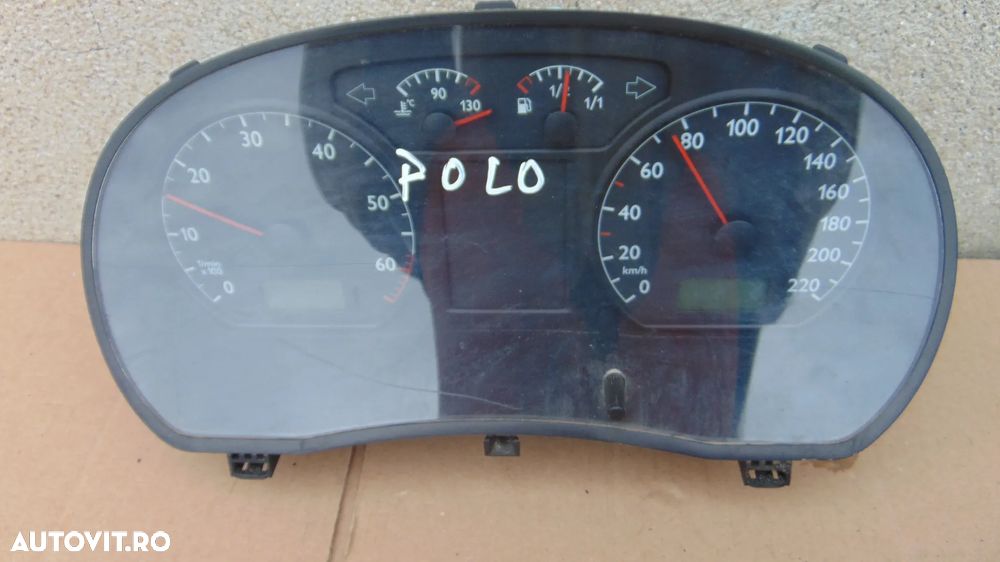 Ceasuri bord VW Polo 9N 1.2 benzina an 2002-2007 cod 6Q0920820N - 2