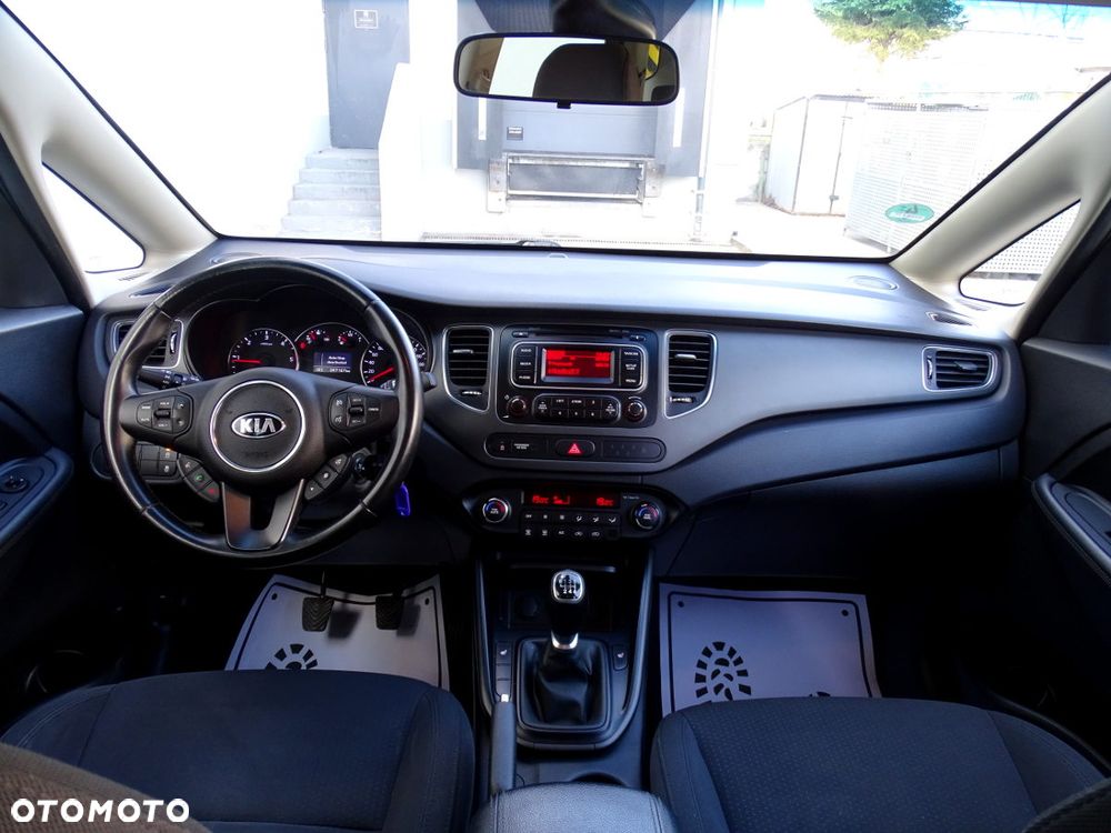 Kia Carens 1.7 CRDi M 7os EU6 - 19
