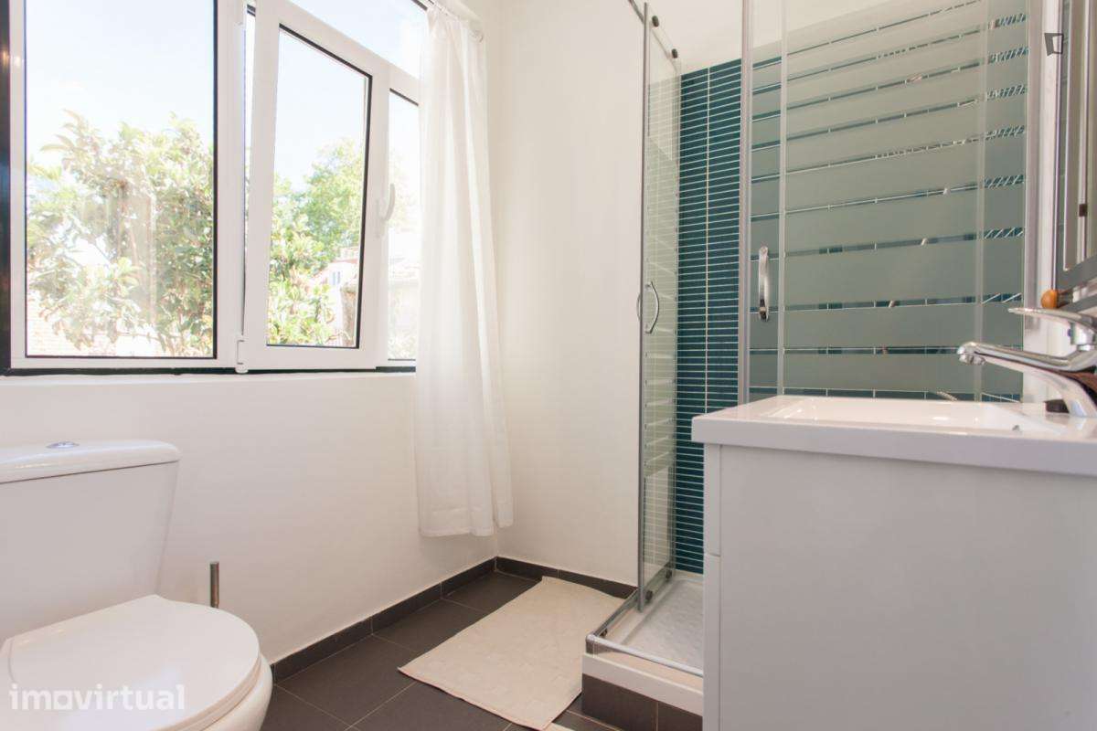 Apartamento com 3 quartos - localizado em Princípe Real Lisbon - Grande imagem: 2/26