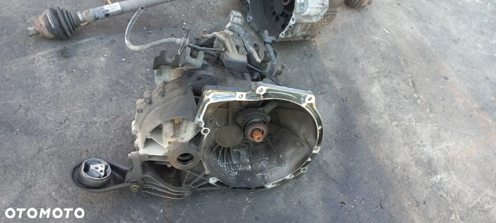 Ford Focus mk2 kombi 1.6 Tdci 06r skrzynia biegów 3R063 - 1