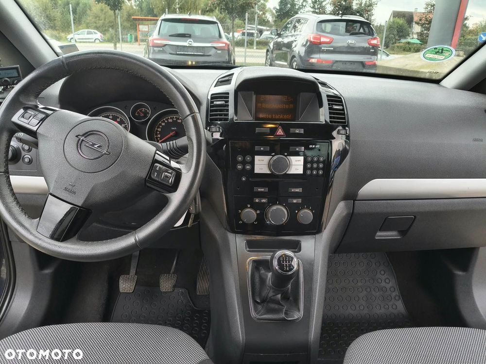 Opel Zafira - 8